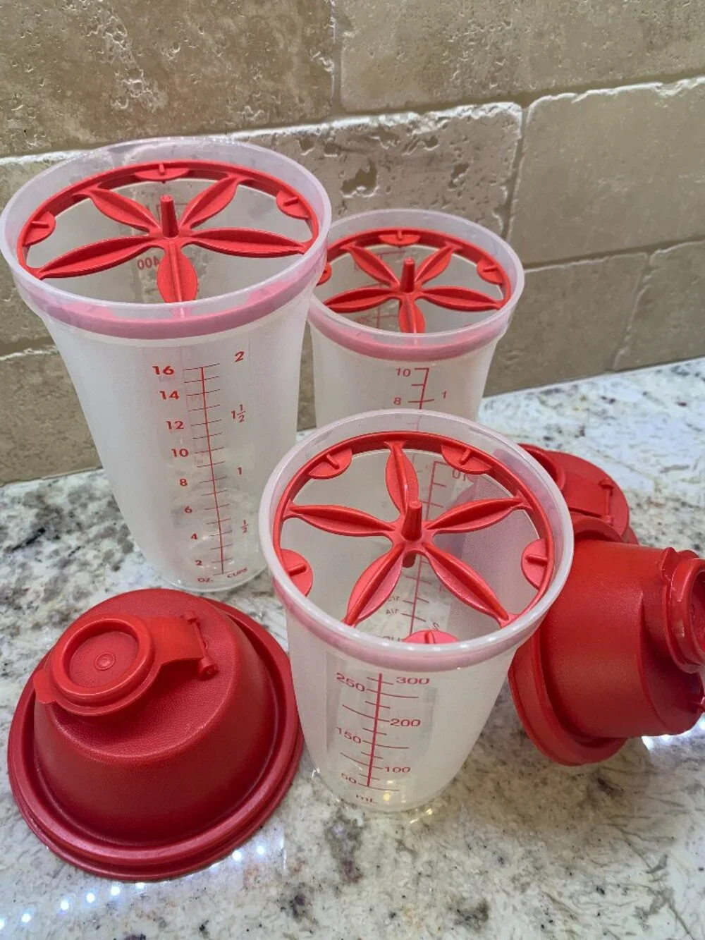Tupperware Quick Shake Containers w/ Blender Wheels - set of 3